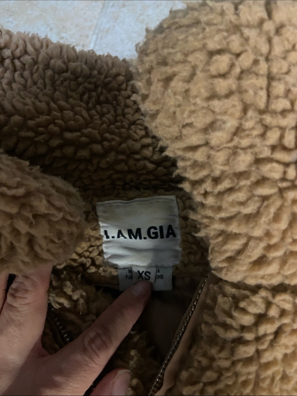 I AM GIA size XS/S Bundle camel Pixie oversized teddy jacket &tan logo crop tank - Picture 5 of 5